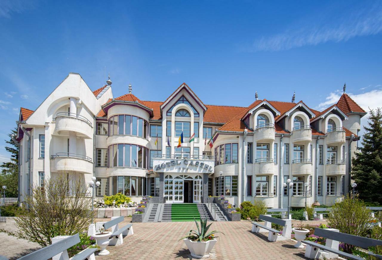 Hotel Castel Sfântu-Gheorghe Exterior foto
